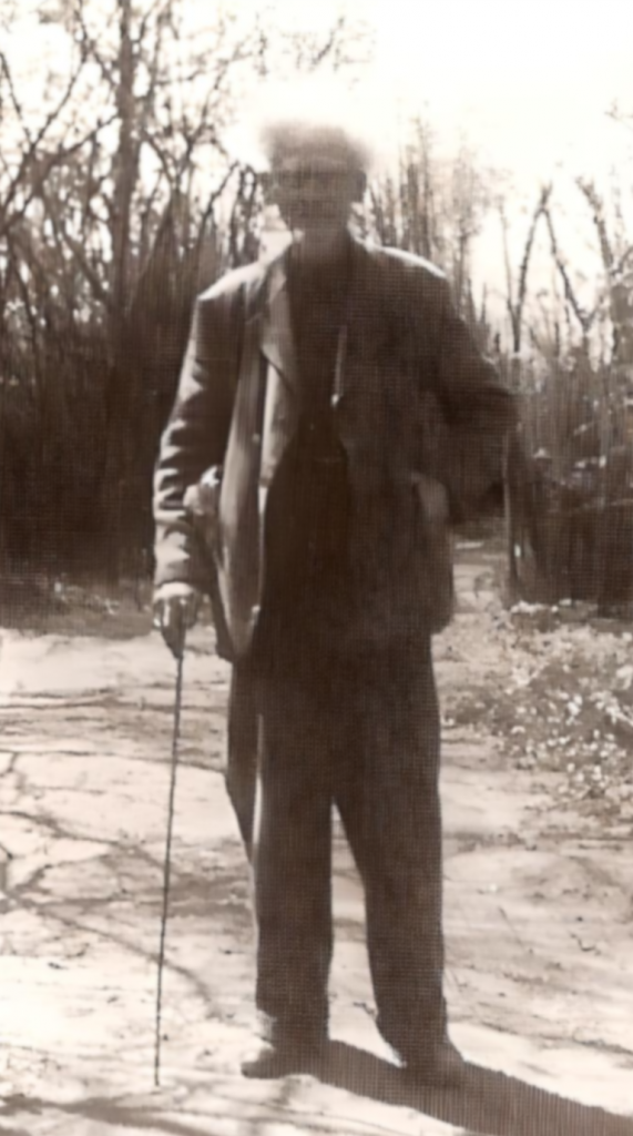 Gerald-Gardner-with-walking-stick